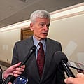 US Senate panel seeks speedy bipartisan deal on health insurance subsidies