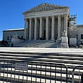 US Supreme Court maintains temporary freeze on full SNAP benefits for November