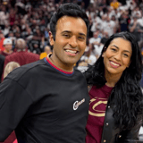 Knicks security turns away Ramaswamy as he tries to campaign at Cavs' playoff blowout: report