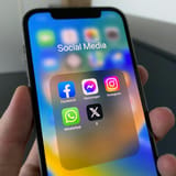 Ohio lawmakers move to put warning labels on social media