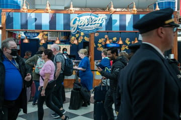 TSA officers finally get paid amid ongoing Homeland Security shutdown