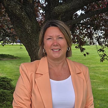 Jill Simpson leaving United Way of Sandusky County to run for county commissioner against Justin Smith