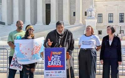 The next act for the No Kings movement: Early voting in the midterms