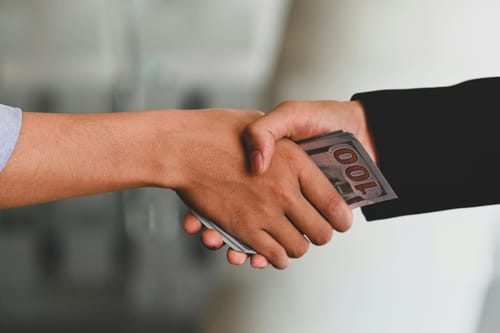 Republicans, Democrats and independents agree: Corruption is a huge problem