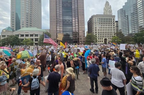 Huge crowds turn out in Ohio to protest Trump