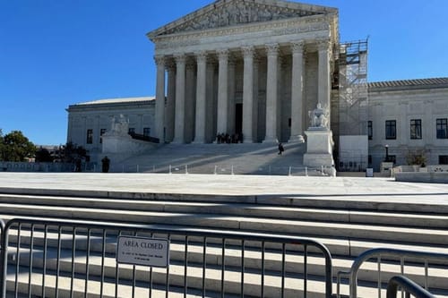 US Supreme Court maintains temporary freeze on full SNAP benefits for November