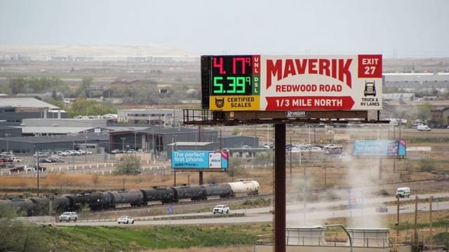 As gas spikes to an average $4 a gallon, Hegseth says Iran ground war still an option