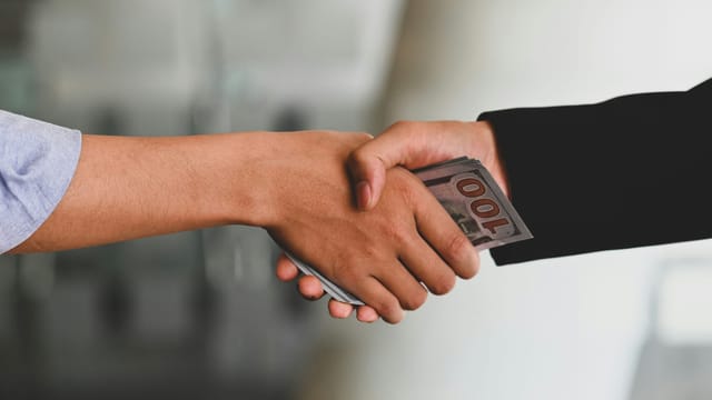 Republicans, Democrats and independents agree: Corruption is a huge problem