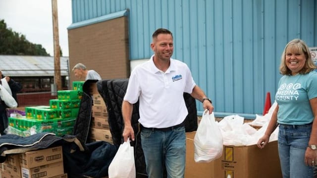 In an Ohio congressional race with national scrutiny, Brian Poindexter wants to win on his own terms