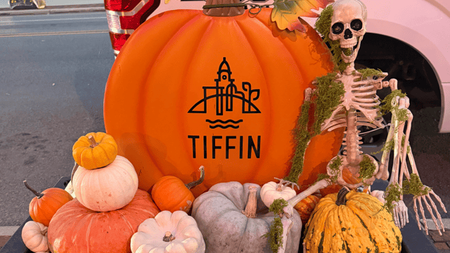 Skeletons, pumpkins and spiderwebs take over downtown Tiffin planters for Halloween