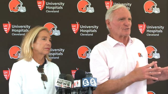 Haslams to host Ramaswamy fundraiser after running mate pushed $600M Browns stadium deal