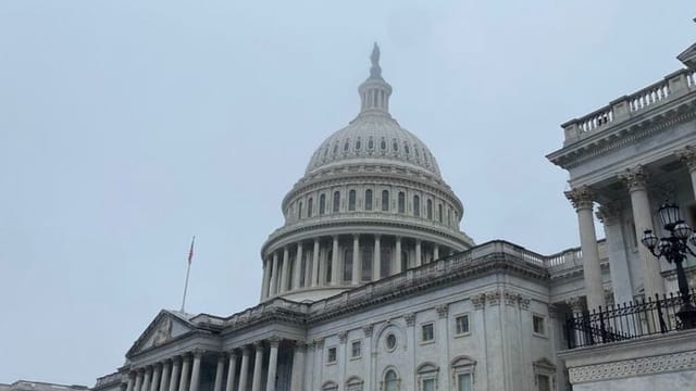 Homeland Security shutdown drags on, but Trump says he’ll sign order to pay all employees