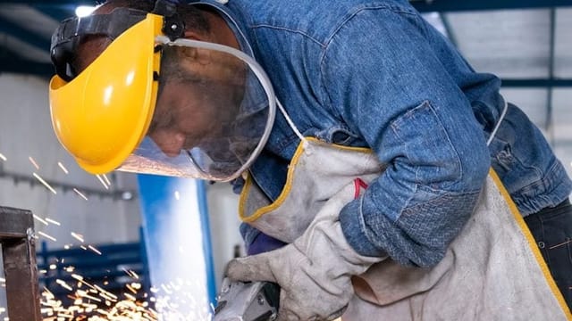 Immigrants contribute billions to Ohio economy, bolster workforce
