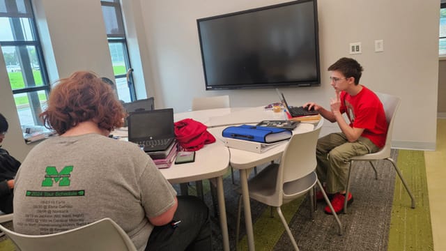 At this Ohio high school, students can skip lectures and work on their own