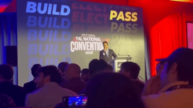 Vivek Ramaswamy gets BOOED off stage by Ohio young conservatives!