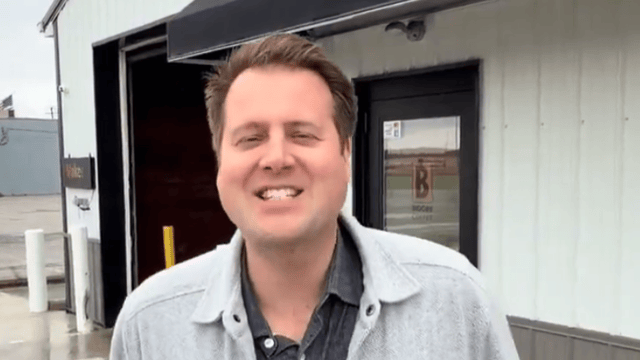 Derek Merrin fundraising pipeline includes fraud-convicted donors, federal filings show
