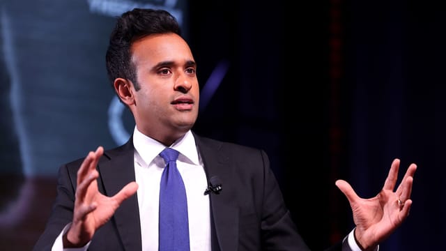 As Ramaswamy vacations in Europe, biotech he founded collects $950M COVID vaccine payment