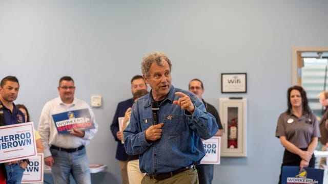 Republicans and Independents back Sherrod Brown as early voting begins
