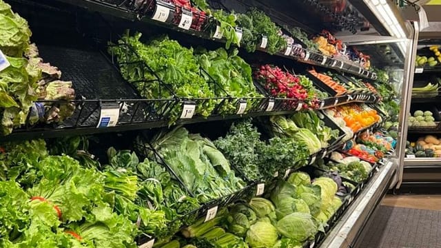 A summer of recalls exposes holes in the nation’s food safety net