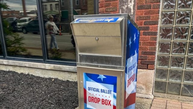 States that won’t obey Trump order will have their mail ballots halted, postmaster says