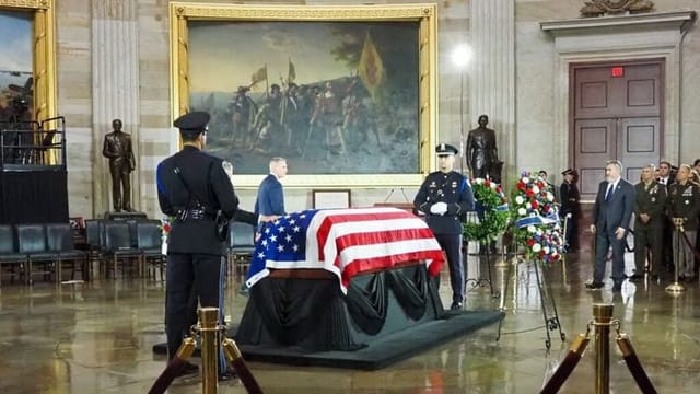 Washington says goodbye to South Carolina US Sen. Lindsey Graham