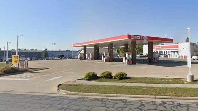 Ohio man throws away $100,000 lottery ticket, dumpster dives to get it back