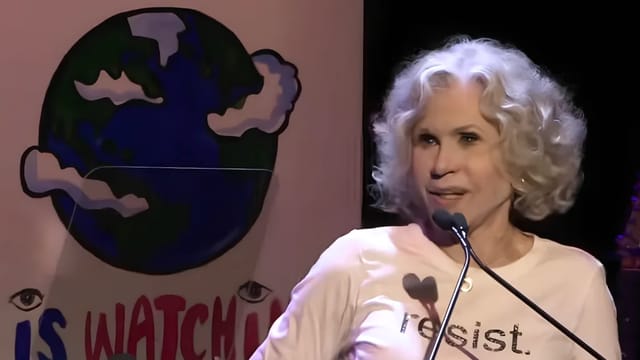 As men fought in cages at the White House, women urged Americans to take a ‘deep breath’