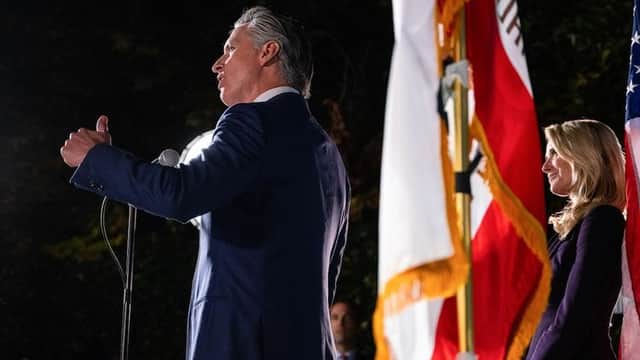 California voters approve measure to redraw congressional maps