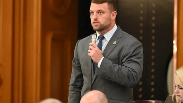 Jay Edwards’ ties to Larry Householder, HB 6 vote, and ethics questions loom over Ohio Treasurer bid
