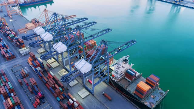US Senate Democrats demand Trump administration refund tariff payments to businesses