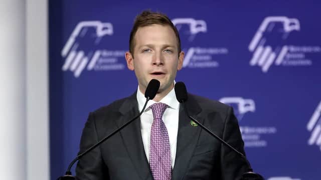 Max Miller took $14,000 from crypto executives tied to federal cases while pushing to ease oversight