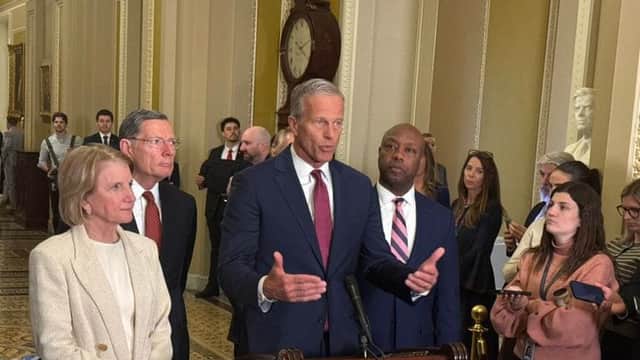 Republicans push $70B for immigration enforcement through US Senate, with no limits on ICE
