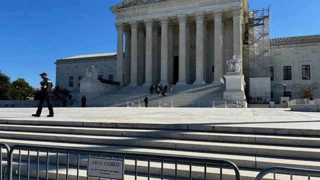 US Supreme Court temporarily blocks November SNAP payments