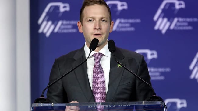 Max Miller took $14,000 from crypto executives tied to federal cases while pushing to ease oversight