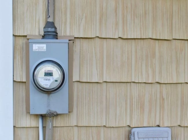 Consumers are unlikely to see any relief in gas and electric bills as utilities proposed more than $18 billion in rate hikes across the country over the first half of the year, according to a newly released report. (Photo by Dave Cummings/New Hampshire Bulletin)