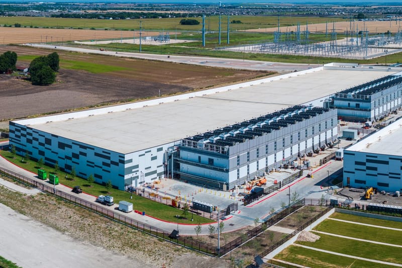 Aerial view of an AI data center. (Photo: iStock)