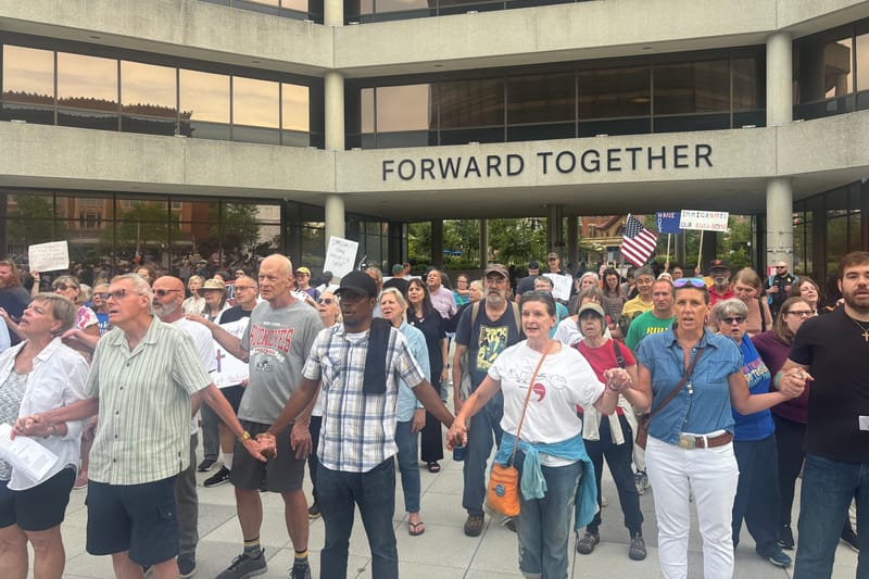 Hundreds of Ohioans rallied in Springfield Thursday to support Haitians hours after the U.S. Supreme Court ruled that President Donald Trump can end legal status for Haitians who’ve left the violence in their home country. (Photo: Megan Henry/Ohio Capital Journal)