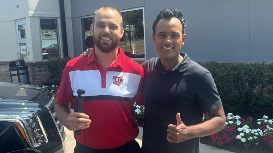Vivek Ramaswamy duped into fake Ohio State football team meeting at chicken joint parking lot