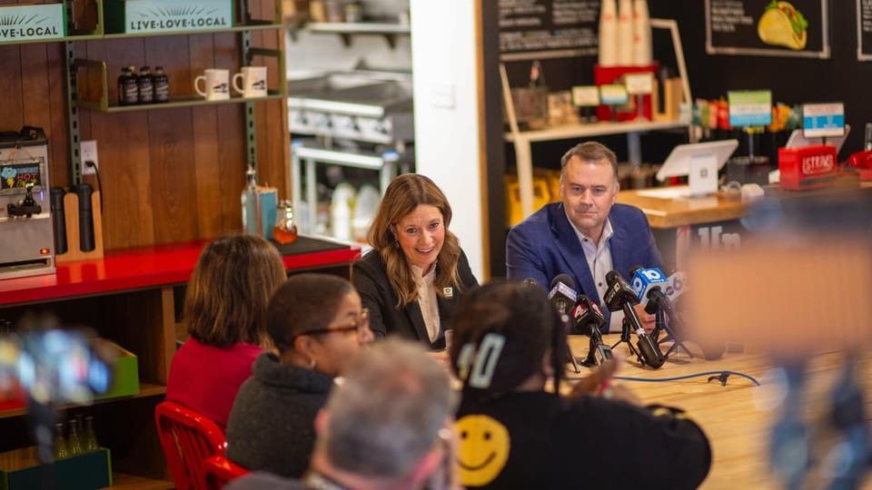 Ohio Democratic ticket of Amy Acton and David Pepper hold affordability roundtable
