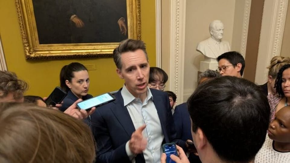 War powers resolution fails in US Senate after 2 Republicans flip, Vance breaks tie