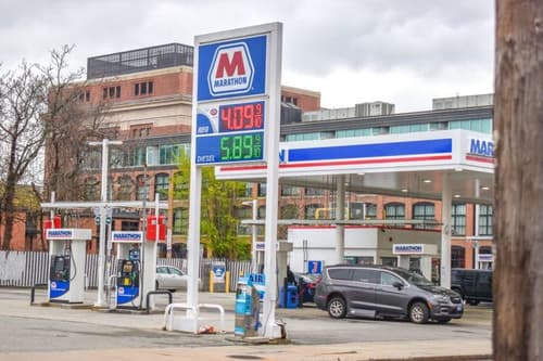 How the Strait of Hormuz affects the price of filling your gas tank