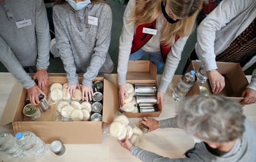 As Ohio summer meal programs see increased use, federal cuts make it harder to fight child hunger