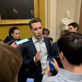 War powers resolution fails in US Senate after 2 Republicans flip, Vance breaks tie