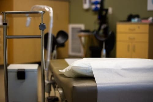 Ohio House committee advances bill mandating 24-hour waiting period for abortion care