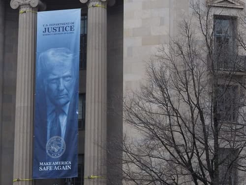 Trump drops IRS suit in trade for $1.7B ‘anti-weaponization’ fund decried by Dems